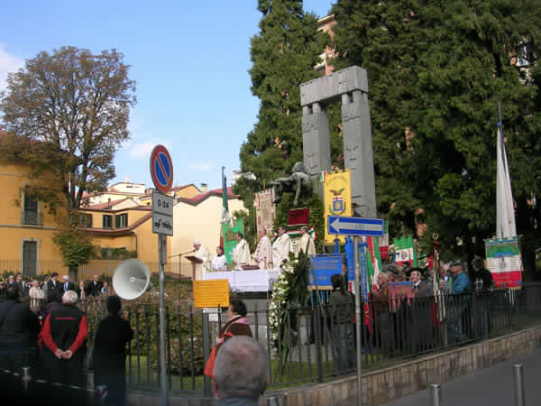 La cerimonia commemorativa dei Piccoli Martiri